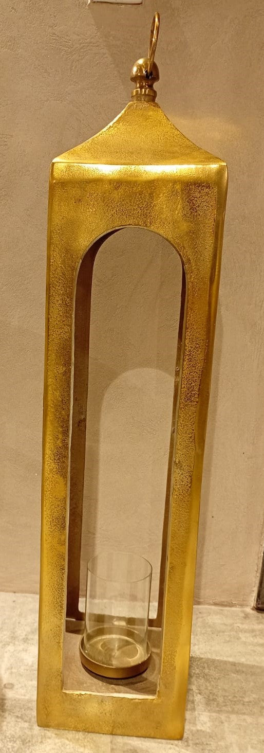 G405